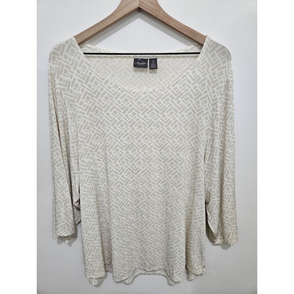Chicos Travelers Geometric Maze Print Top Cream Tan 3/4 Sleeve Scoop Neck Size 3